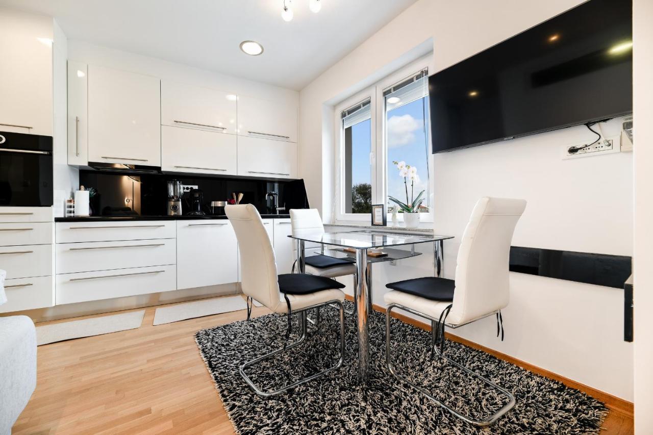 Lauris Luxury Apartment زادار المظهر الخارجي الصورة