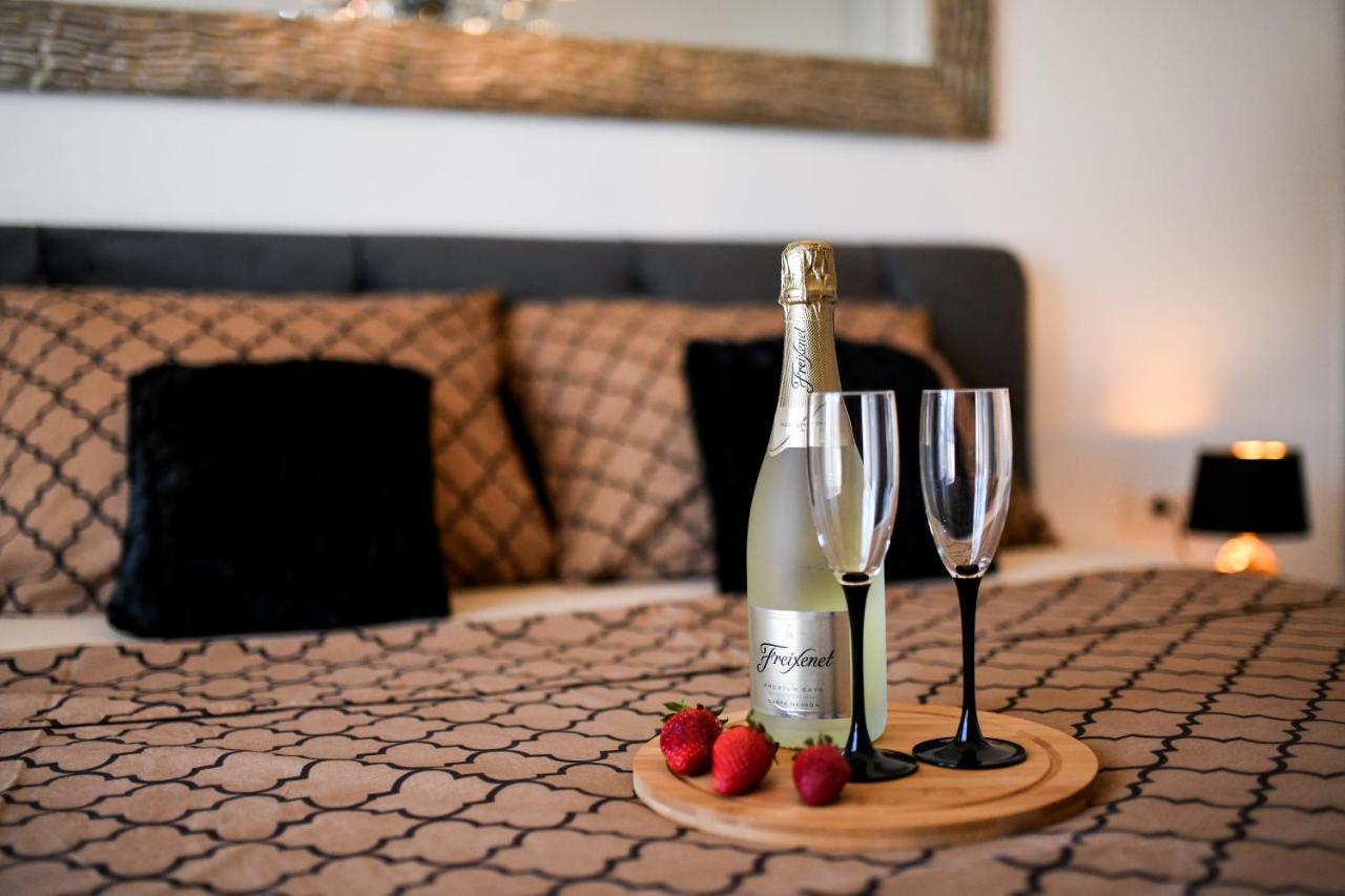 Lauris Luxury Apartment زادار المظهر الخارجي الصورة
