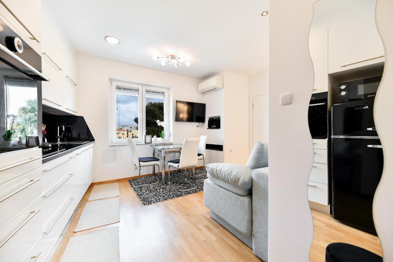 Lauris Luxury Apartment زادار المظهر الخارجي الصورة