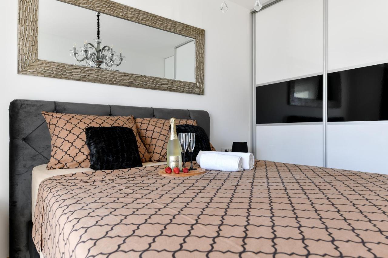 Lauris Luxury Apartment زادار المظهر الخارجي الصورة